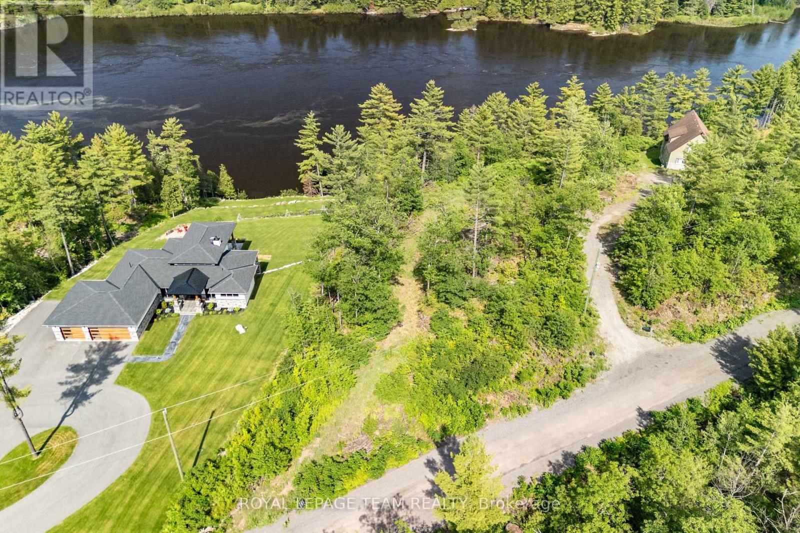 77 Carriage Landing Drive, Horton, Ontario  K0J 1Y0 - Photo 2 - X12828792
