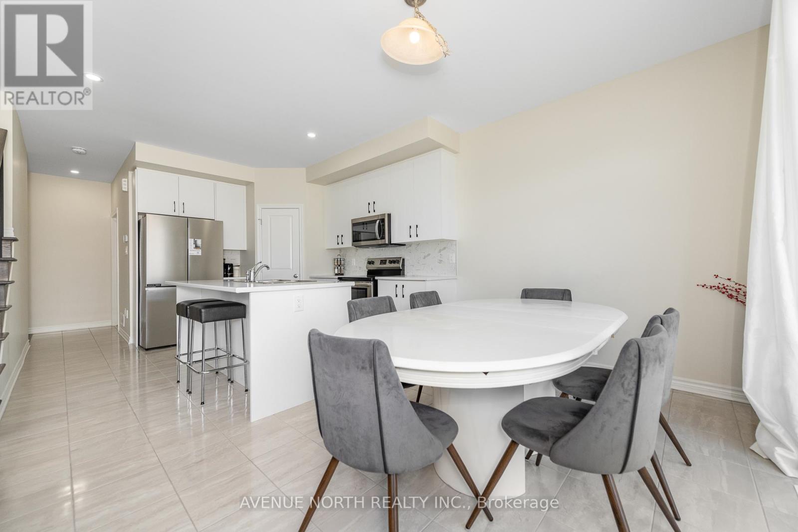 756 Namur Street, Russell, Ontario  K0A 1W0 - Photo 11 - X12829994