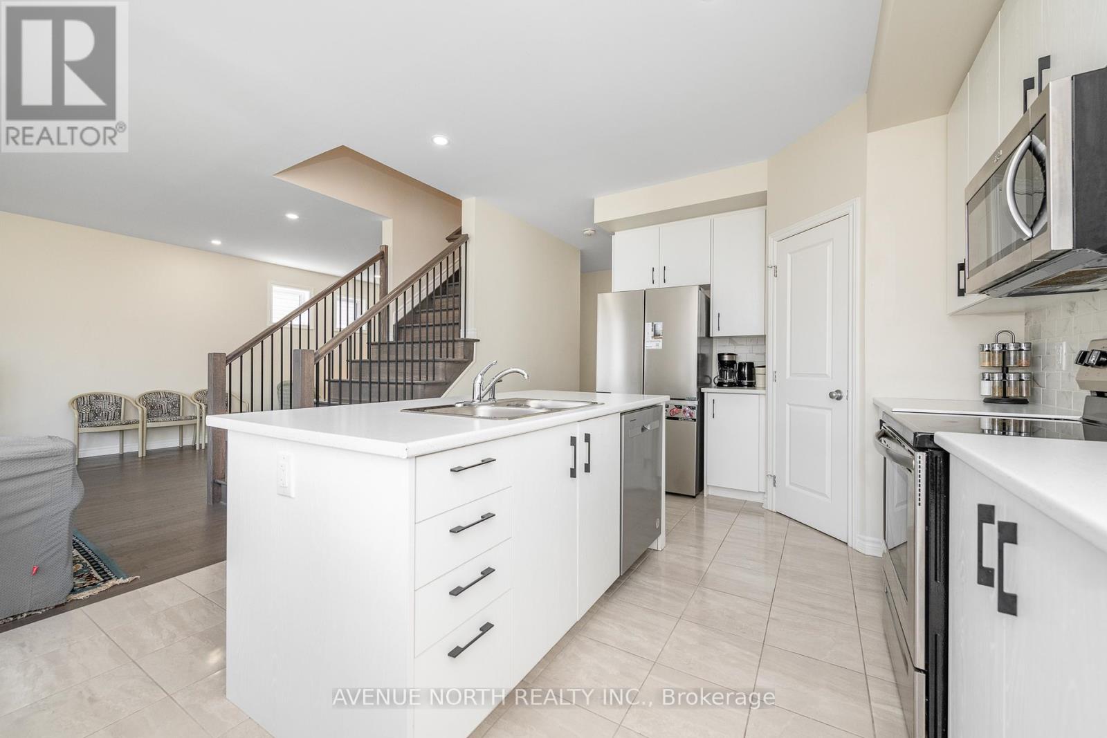 756 Namur Street, Russell, Ontario  K0A 1W0 - Photo 14 - X12829994