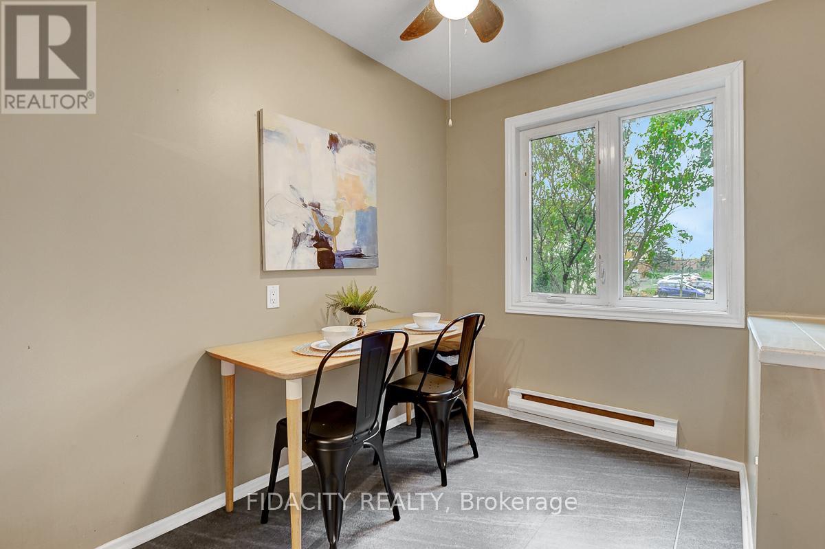 61 - 159 Salter Crescent, Ottawa, Ontario  K2K 1Y8 - Photo 11 - X12831078