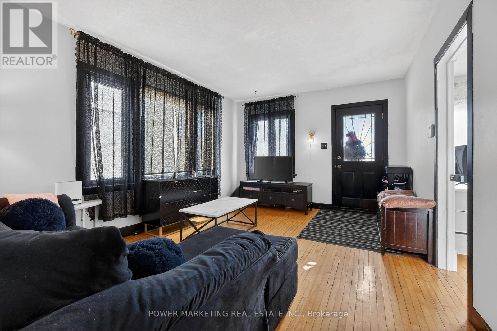 231 Ethel Street, Ottawa, Ontario  K1L 5X1 - Photo 9 - X12838572