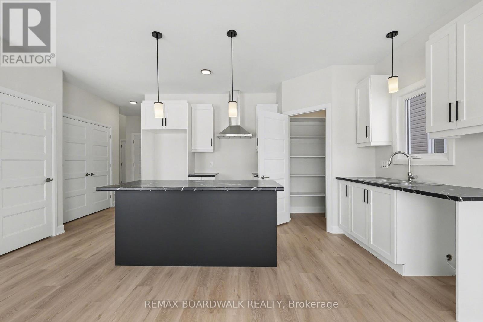 967 Chablis Crescent, Russell, Ontario  K0A 1W0 - Photo 6 - X12840352