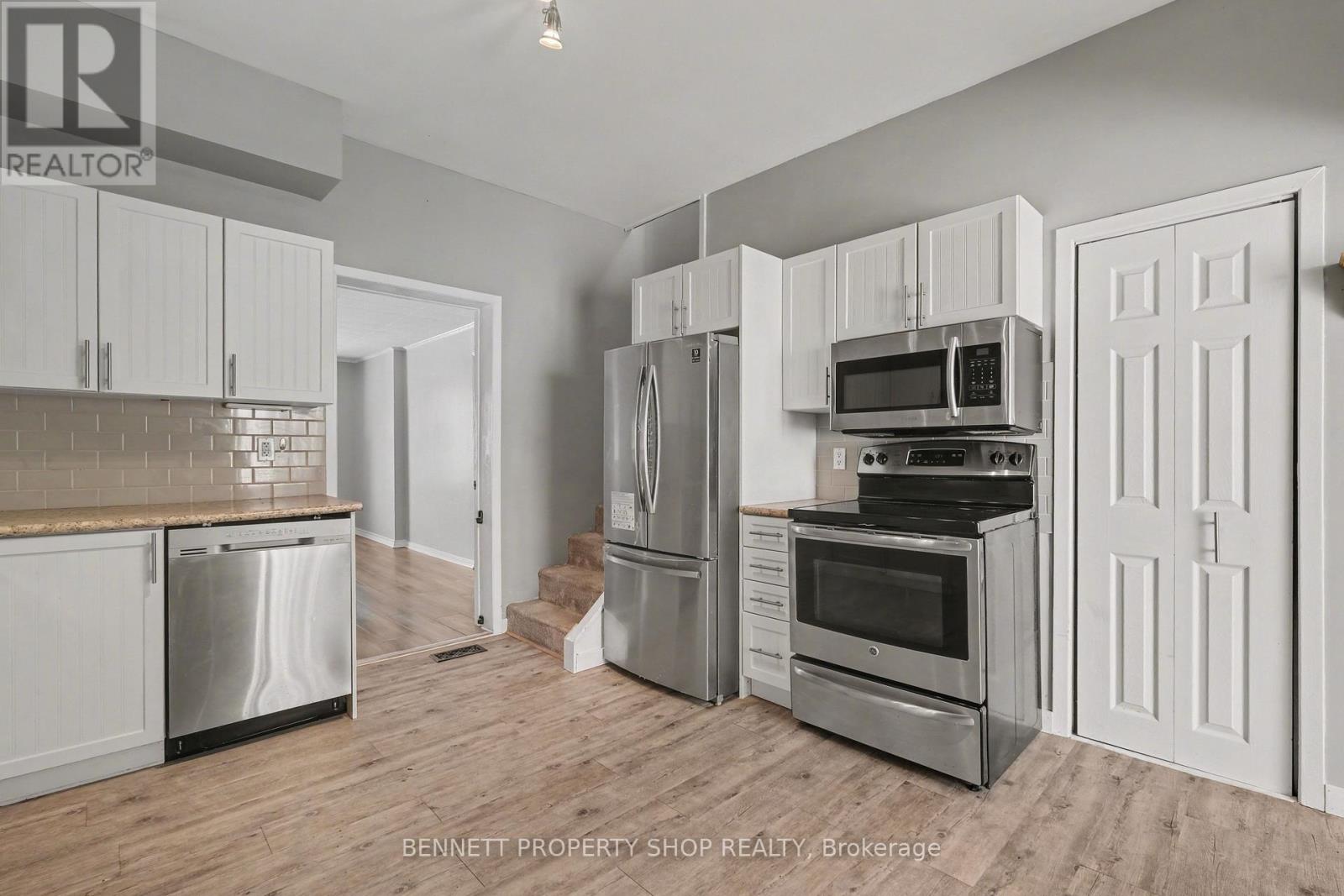 57 Charles Street, Carleton Place, Ontario  K7C 2Y2 - Photo 5 - X12851858