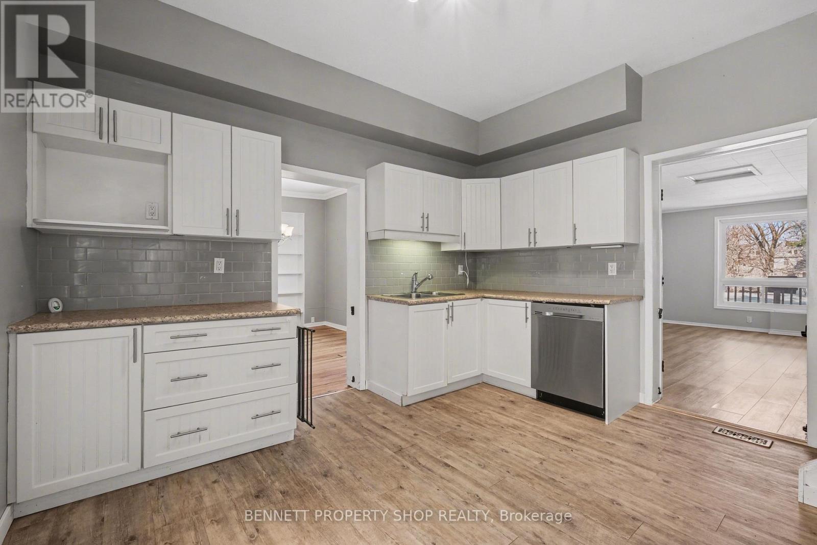 57 Charles Street, Carleton Place, Ontario  K7C 2Y2 - Photo 7 - X12851858