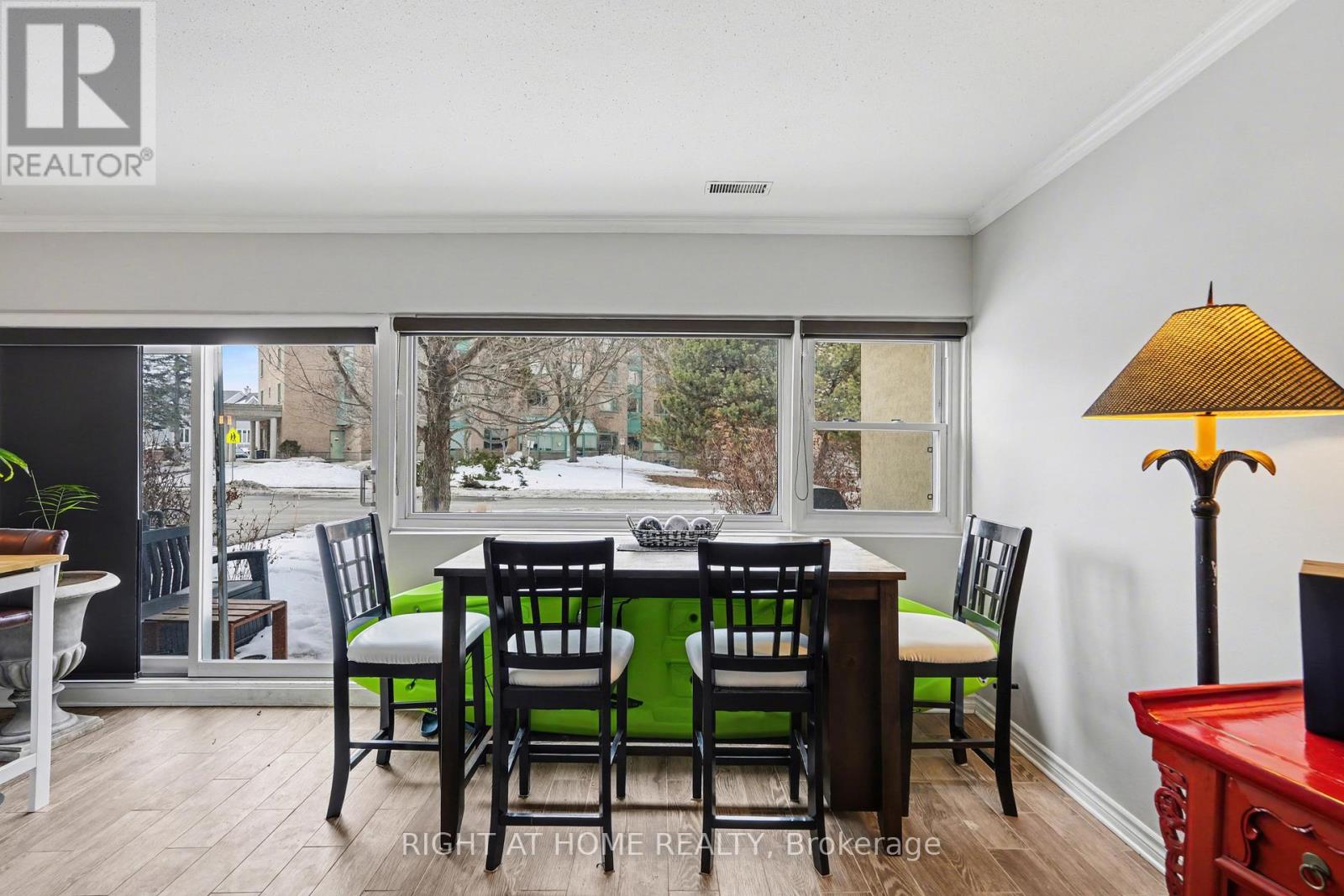 121 - 12 Corkstown Road, Ottawa, Ontario  K2H 5B3 - Photo 8 - X12855484