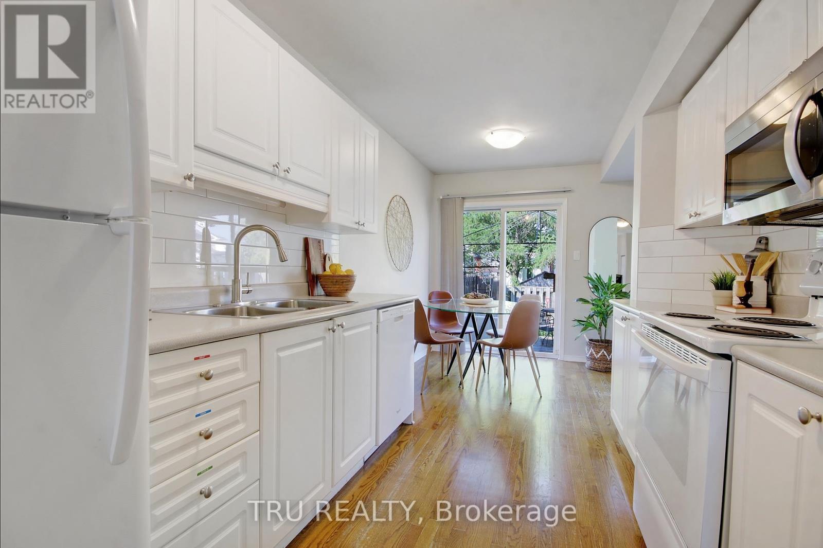 37 Daventry Crescent, Ottawa, Ontario  K2J 4N6 - Photo 22 - X12855878