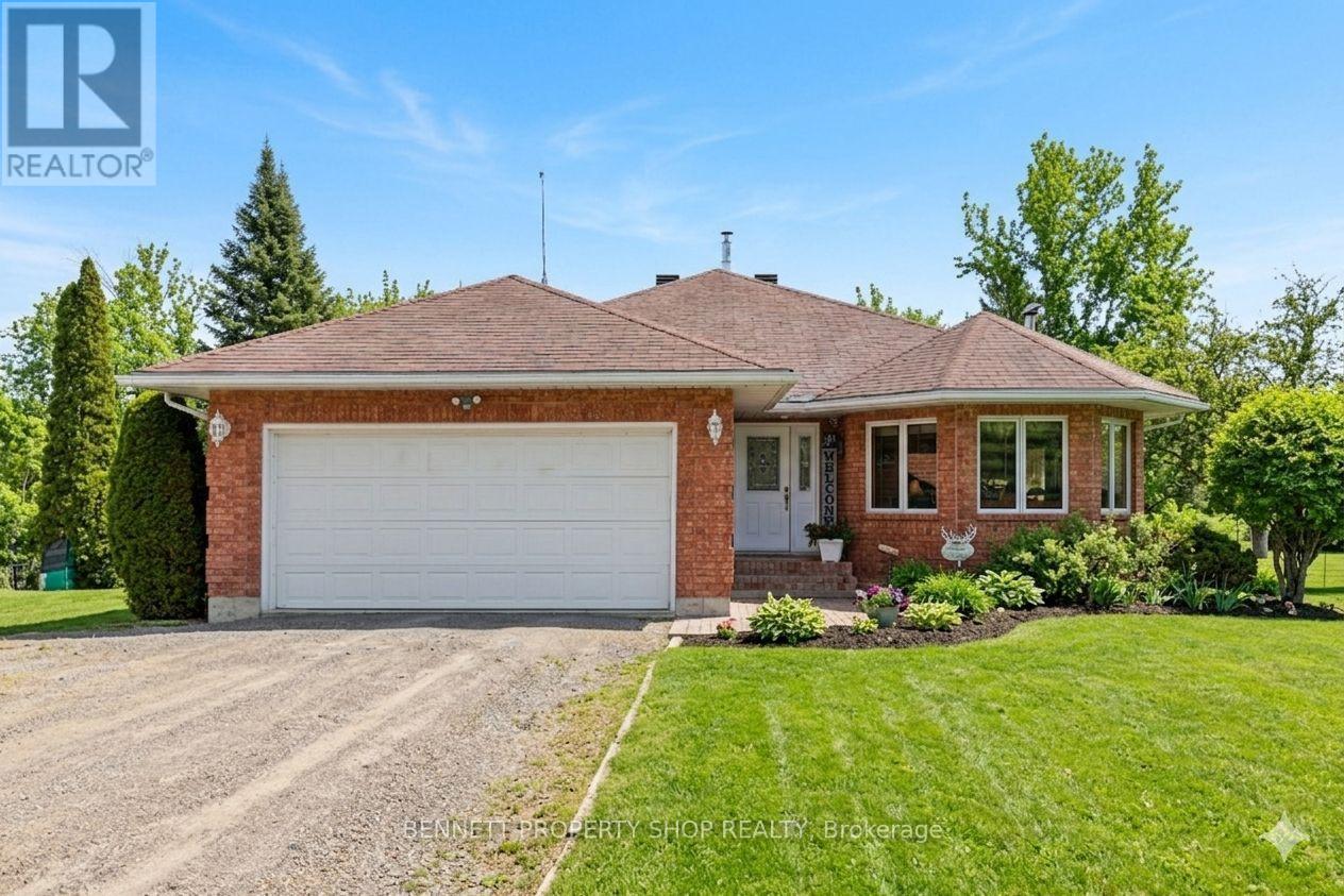 579 Kelly-Jordan Road, Montague, Ontario  K7A 4S4 - Photo 1 - X12872034