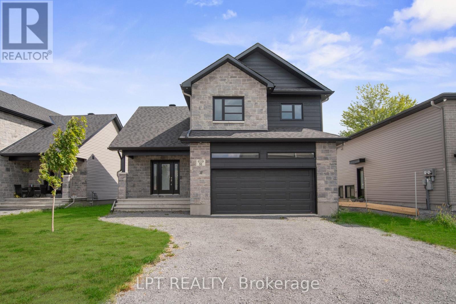 75 Chateauguay Street, Russell, Ontario  K0A 1W0 - Photo 2 - X12822910