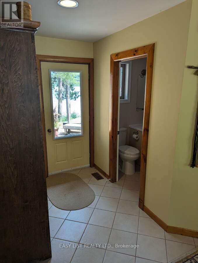 35692 Hwy 17, Laurentian Hills, Ontario  K0J 1P0 - Photo 35 - X12884034