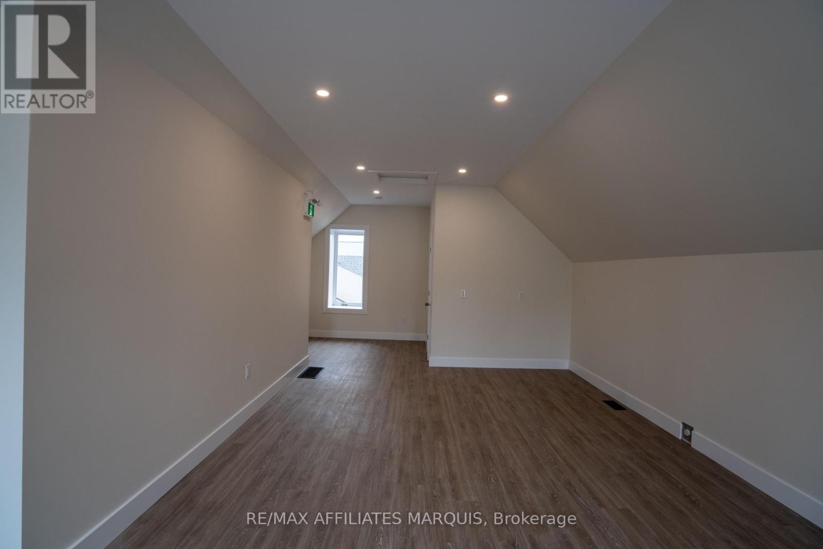 5 Church Street E, Westport, Ontario  K0G 1X0 - Photo 17 - X12885526
