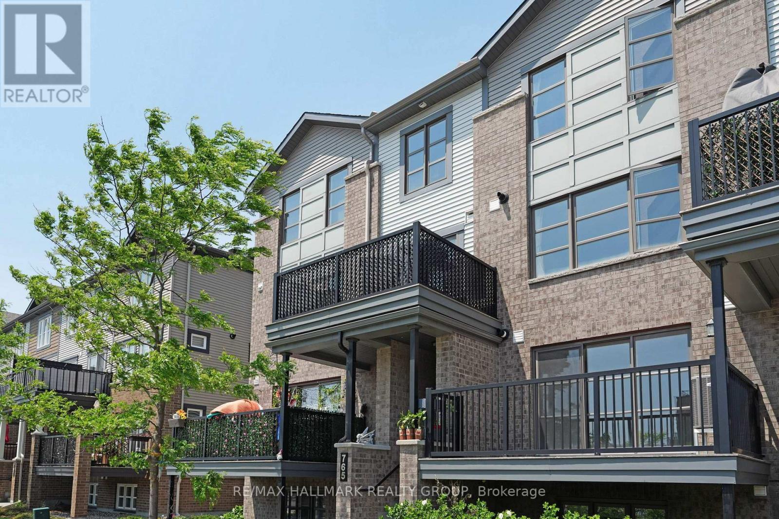763 Chapman Mills Drive, Ottawa, Ontario  K2J 5X2 - Photo 3 - X12886838
