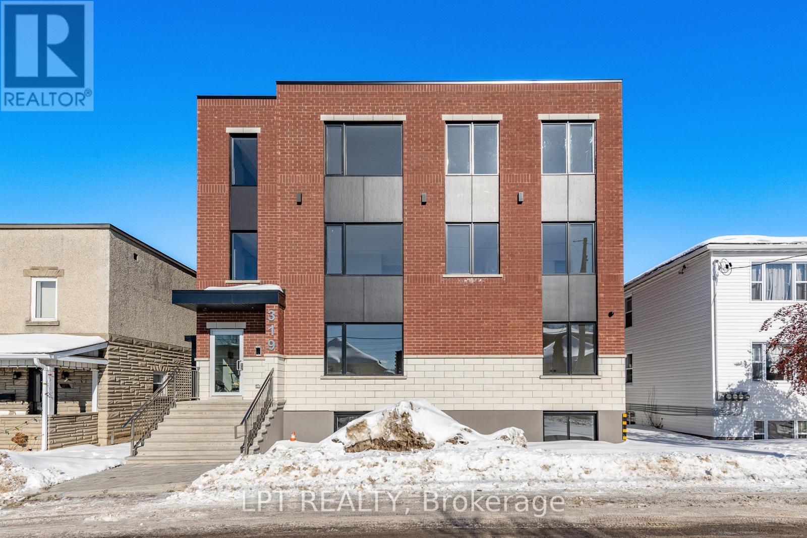 5 - 319 Shakespeare Street, Ottawa, Ontario  K1L 5M1 - Photo 1 - X12888264