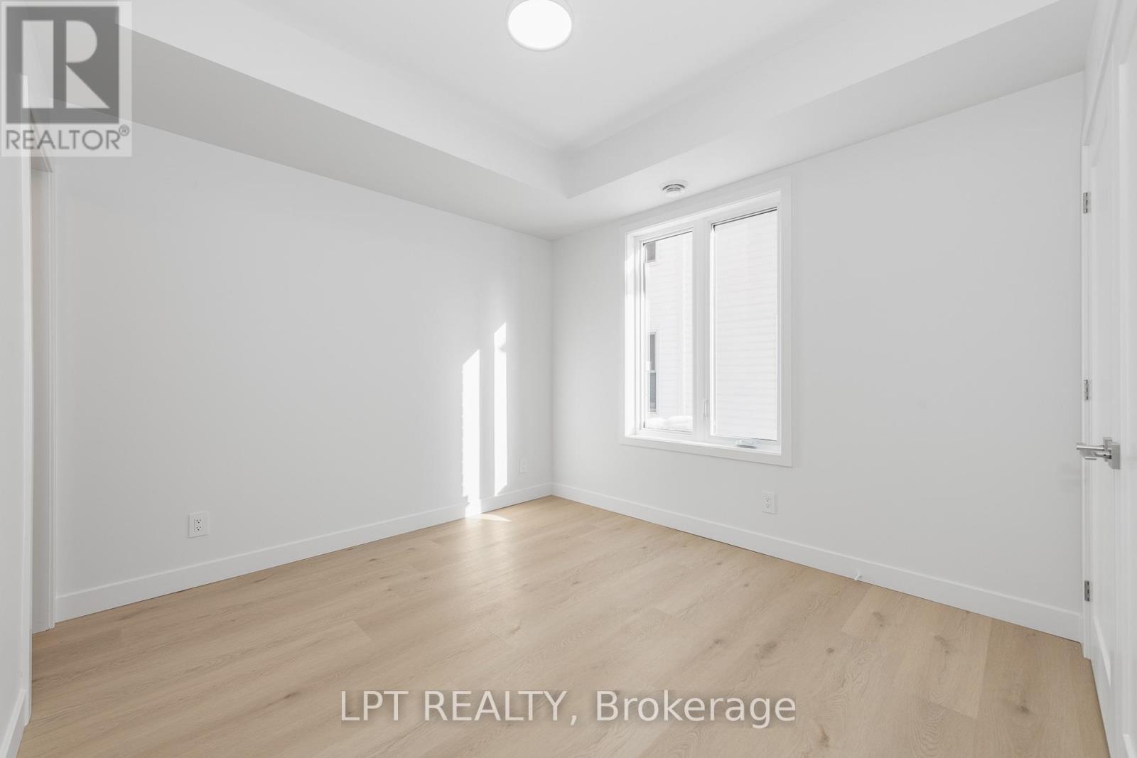 5 - 319 Shakespeare Street, Ottawa, Ontario  K1L 5M1 - Photo 10 - X12888264