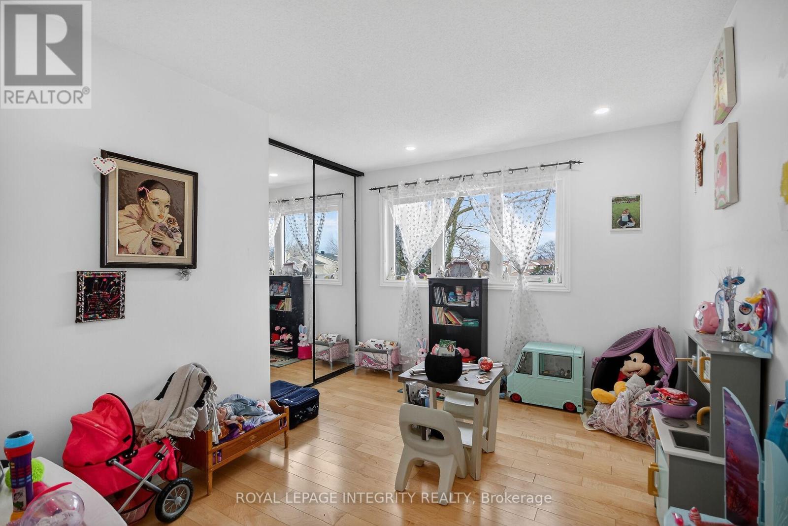 2092 Legrand Crescent, Ottawa, Ontario  K1E 3T6 - Photo 33 - X12894646
