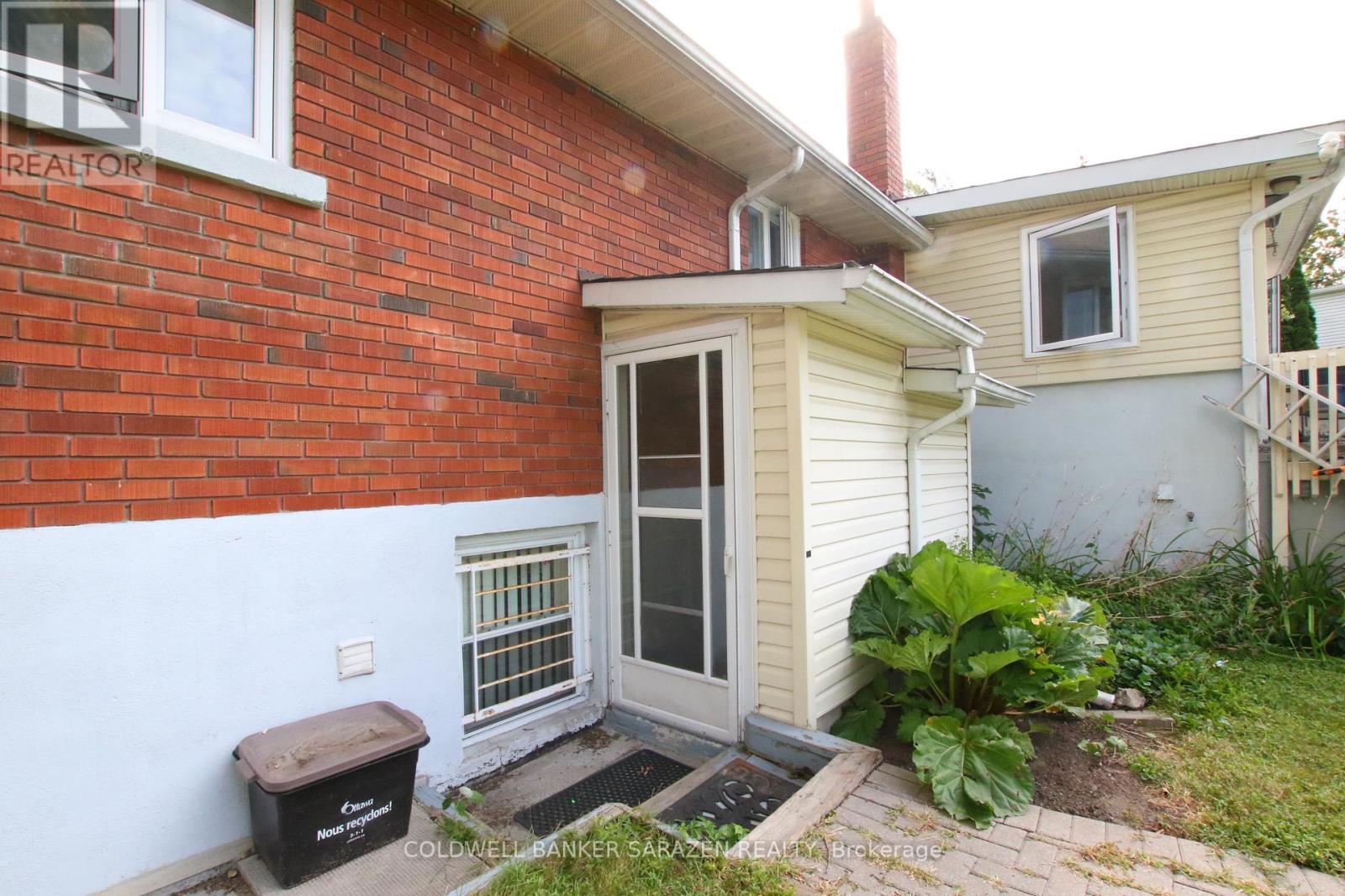 316 Lafontaine Avenue, Ottawa, Ontario  K1L 6X2 - Photo 11 - X12899450