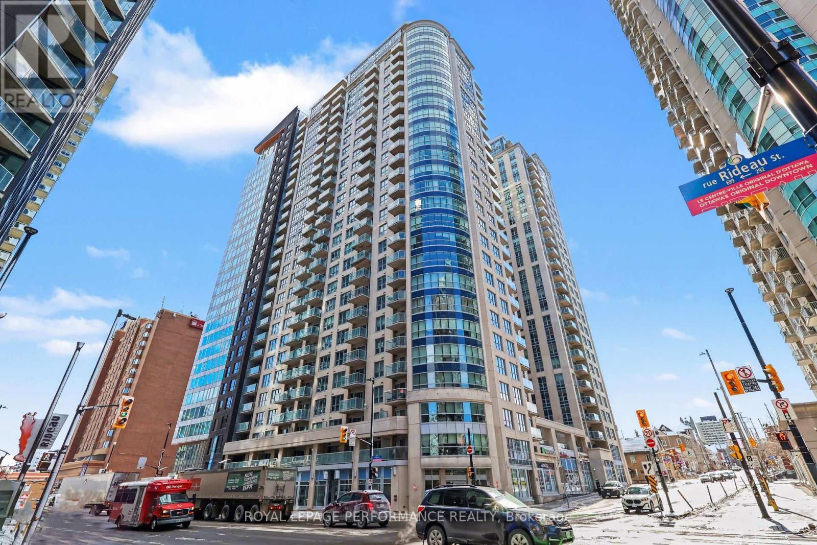 204 - 242 Rideau Street, Ottawa, Ontario  K1N 0B7 - Photo 1 - X12902864