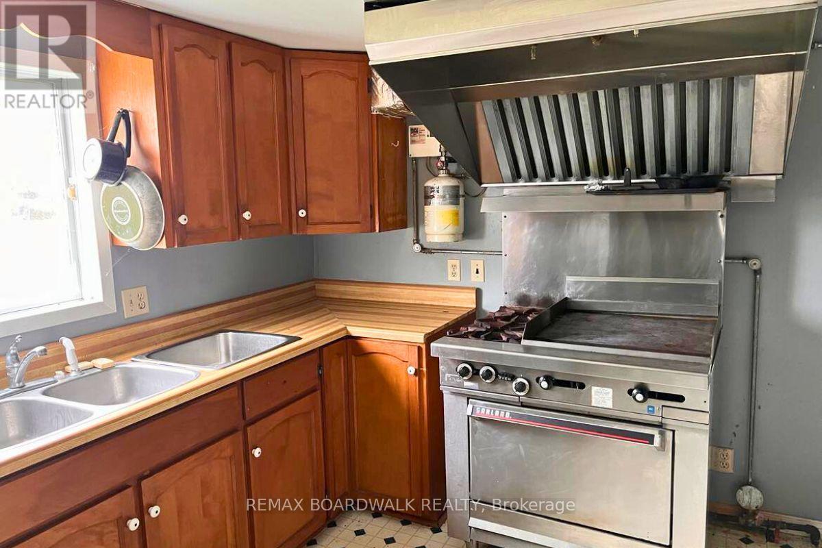 353 County Rd 5 Road, Athens, Ontario  K0E 1B0 - Photo 18 - X12934572