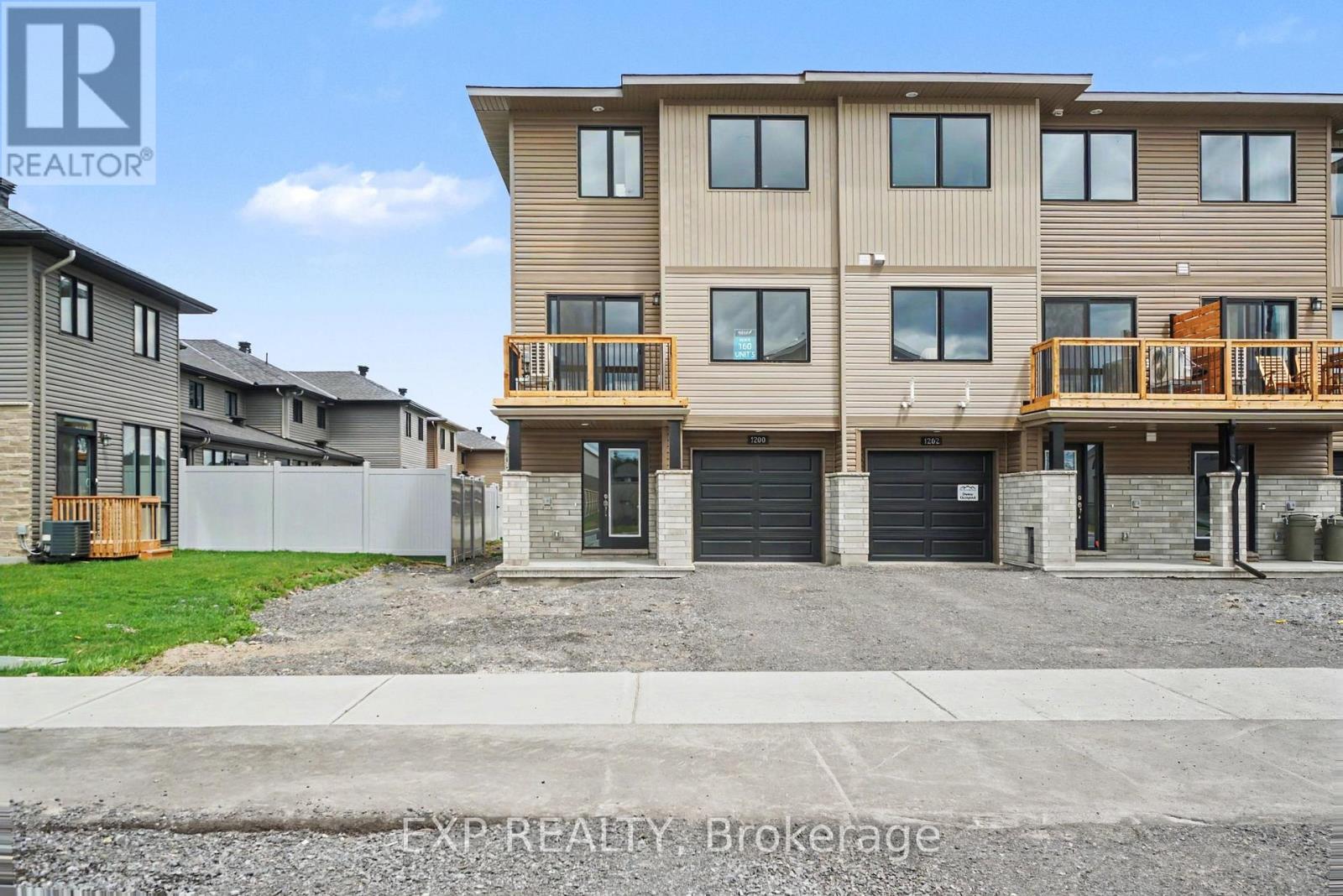 1200 Cope Drive, Ottawa, Ontario  K2S 3C4 - Photo 1 - X12934784