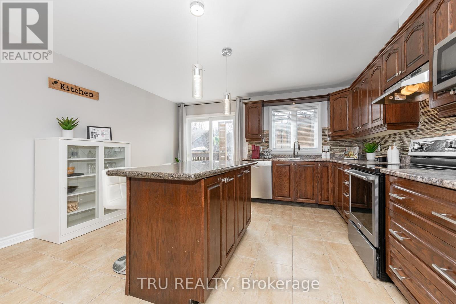 52 South Indian Drive, The Nation, Ontario  K0A 2M0 - Photo 12 - X12941572