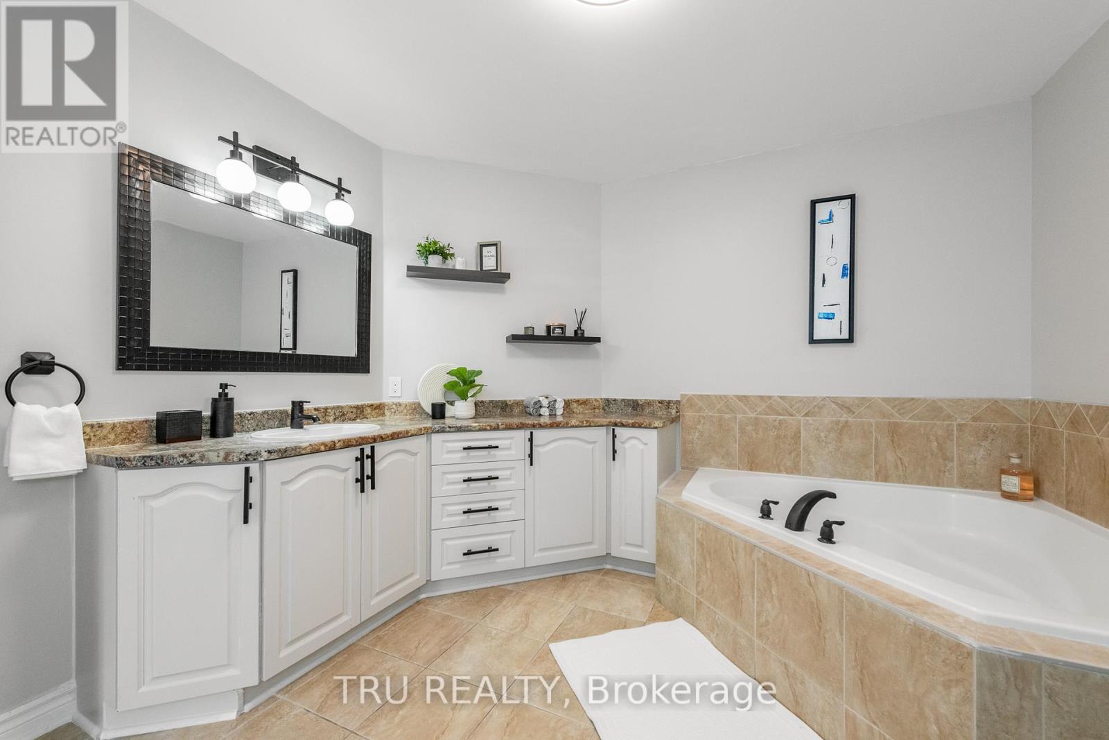 52 South Indian Drive, The Nation, Ontario  K0A 2M0 - Photo 19 - X12941572