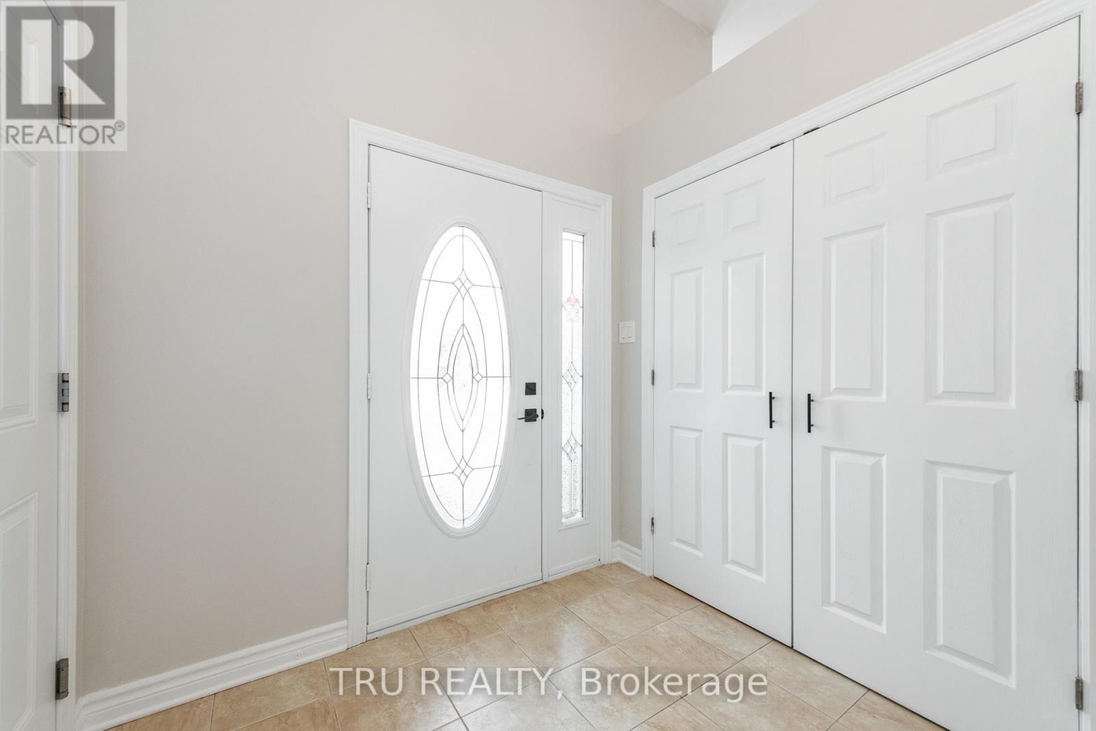52 South Indian Drive, The Nation, Ontario  K0A 2M0 - Photo 2 - X12941572