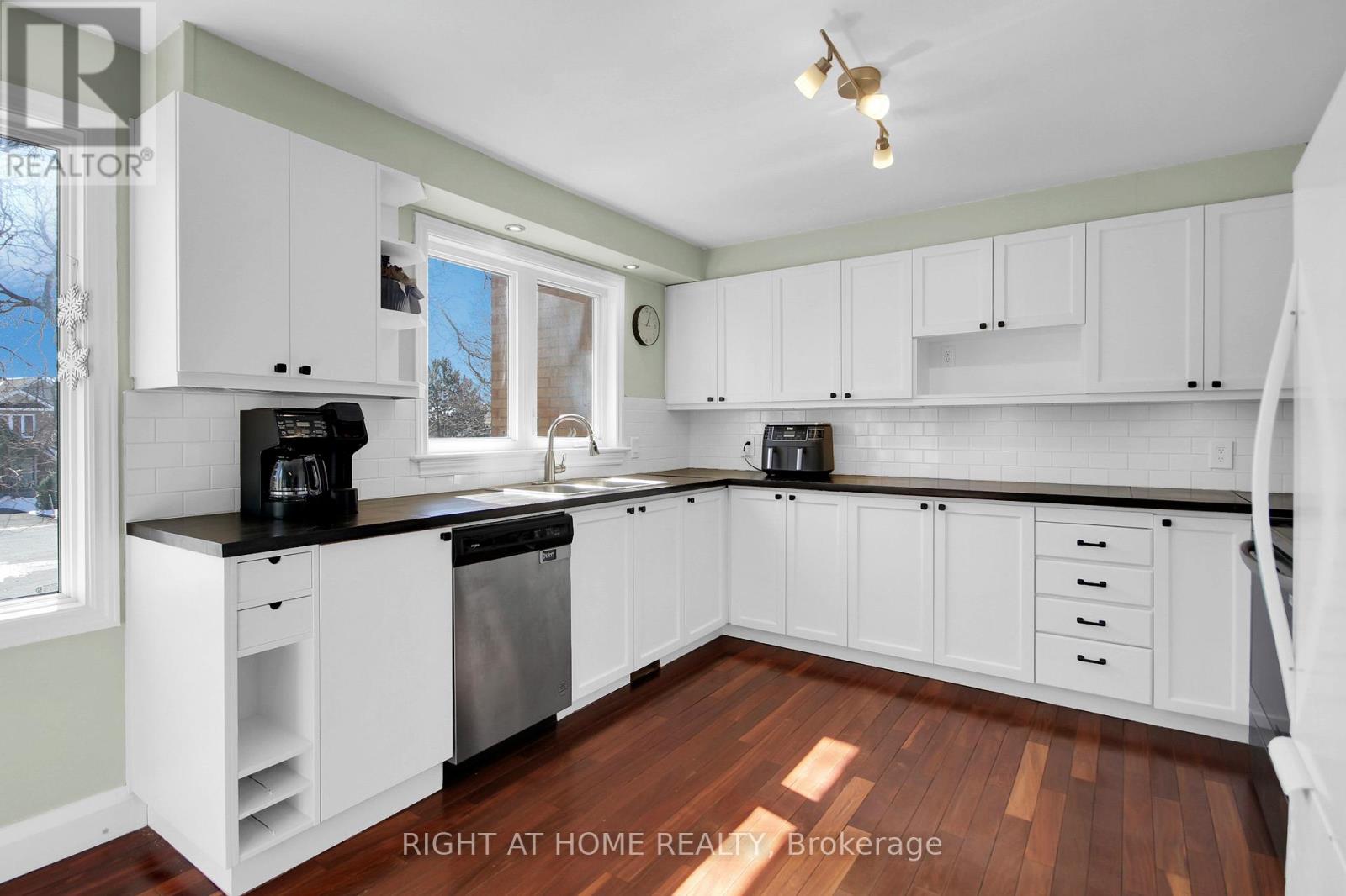 34 Kenmare Place, Ottawa, Ontario  K2J 3L9 - Photo 17 - X12942066