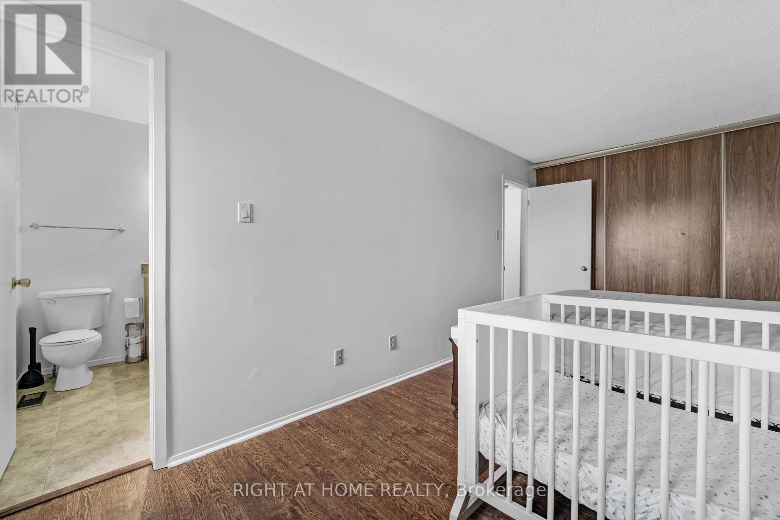 22 Almond Lane, Ottawa, Ontario  K2L 3T3 - Photo 18 - X12949980