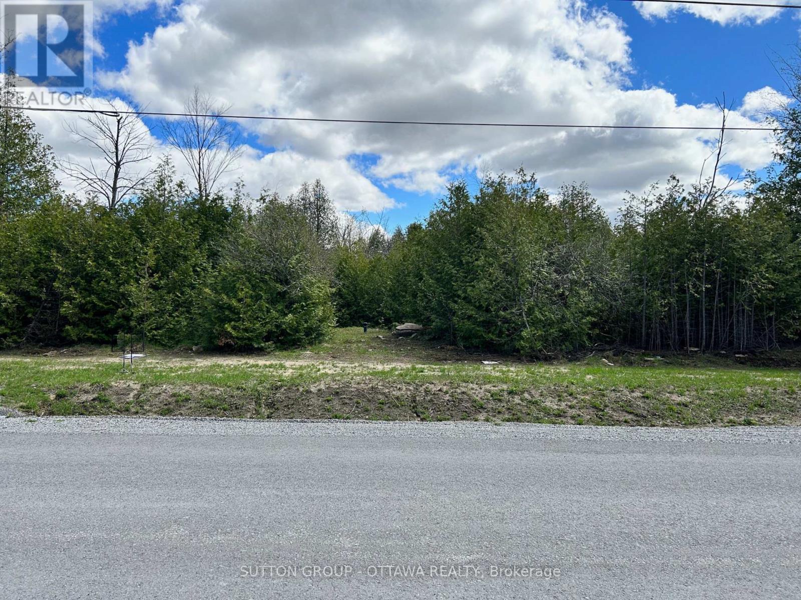 6256 Nick Adams Road, Ottawa, Ontario  K4P 1H2 - Photo 2 - X12955156