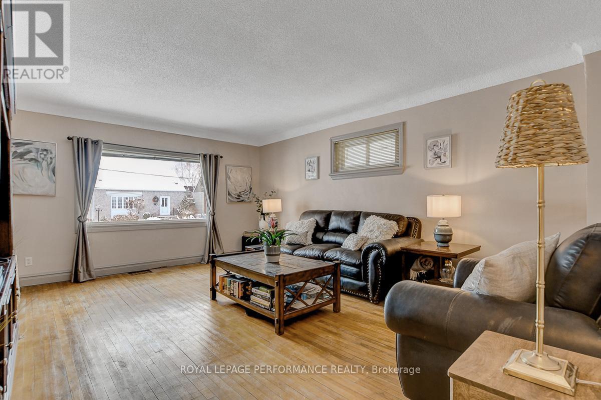 103 Glynn Avenue, Ottawa, Ontario  K1K 1S7 - Photo 6 - X12977944