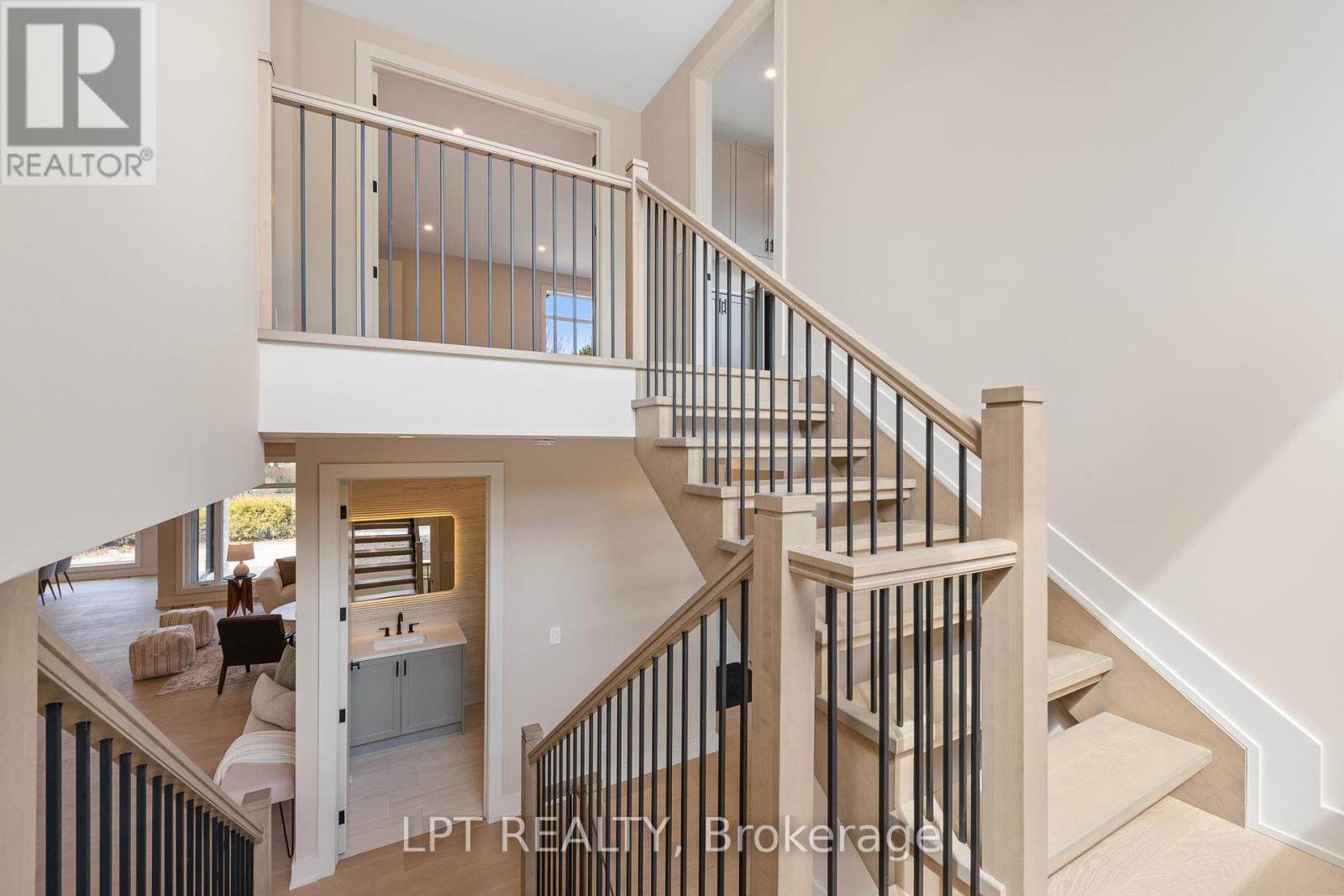 15 Briggs Avenue, Ottawa, Ontario  K2E 6W5 - Photo 22 - X12979786