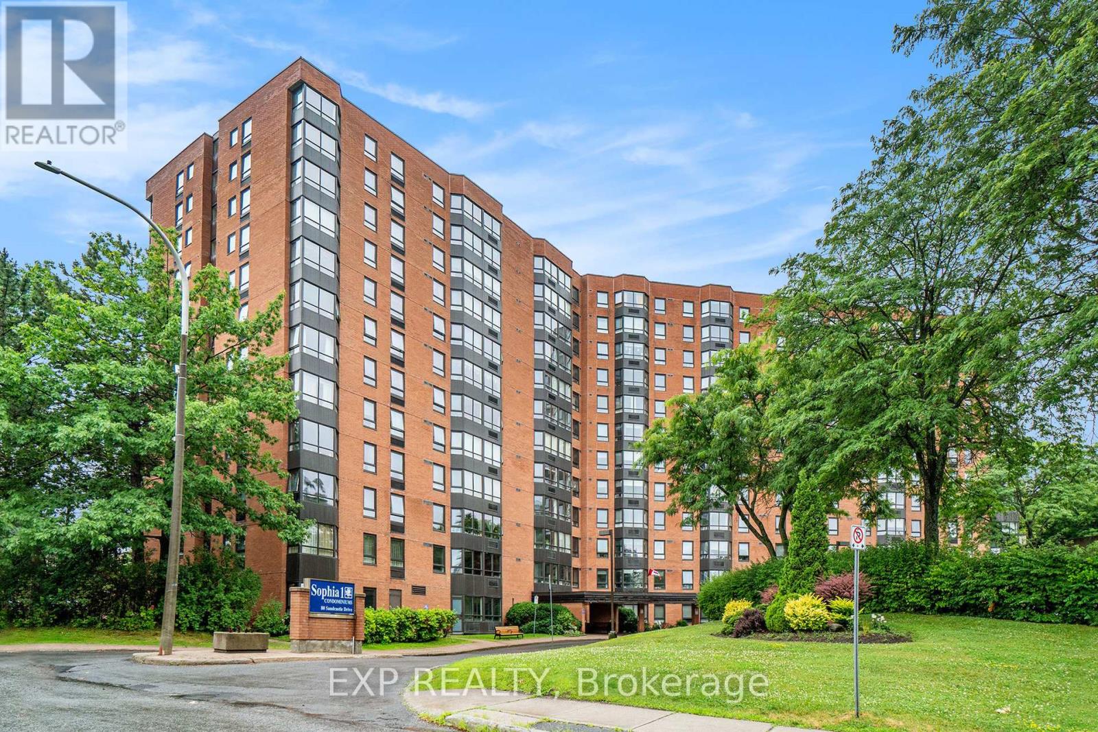 404 - 80 Sandcastle Drive, Ottawa, Ontario  K2H 9E7 - Photo 1 - X12980120