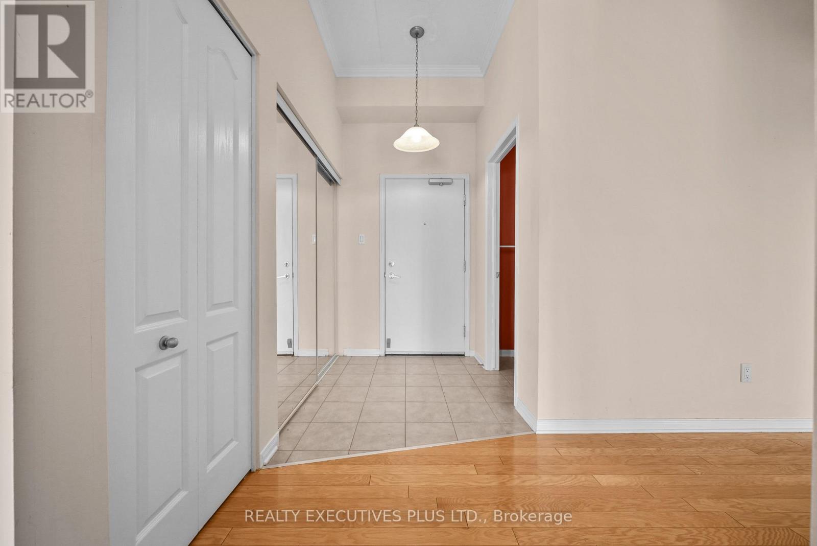 407 - 2921 Laurier Street, Clarence-Rockland, Ontario  K4K 1V2 - Photo 4 - X12983764