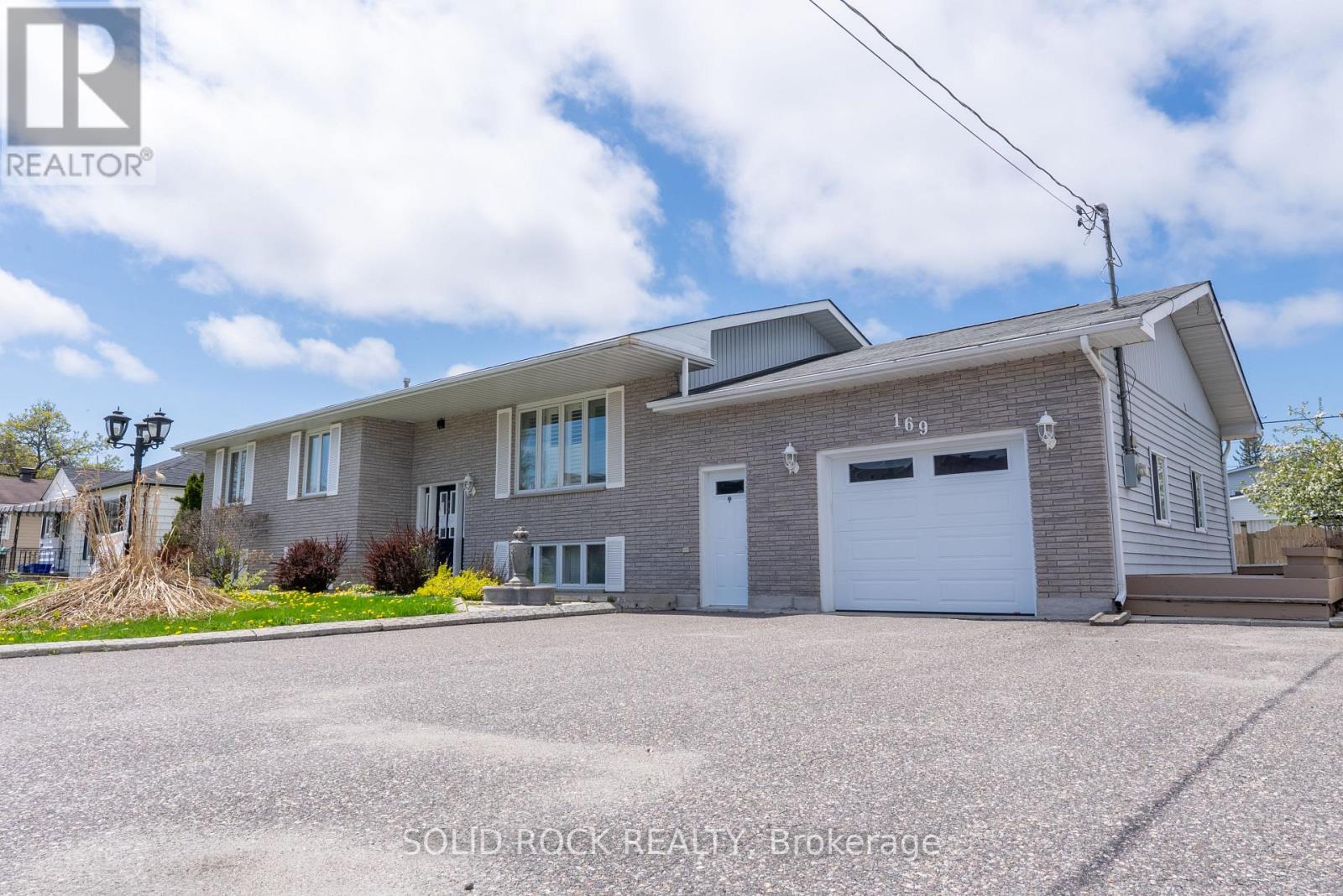 169 Church Street, West Nipissing, Ontario  P2B 1H6 - Photo 1 - X12990878