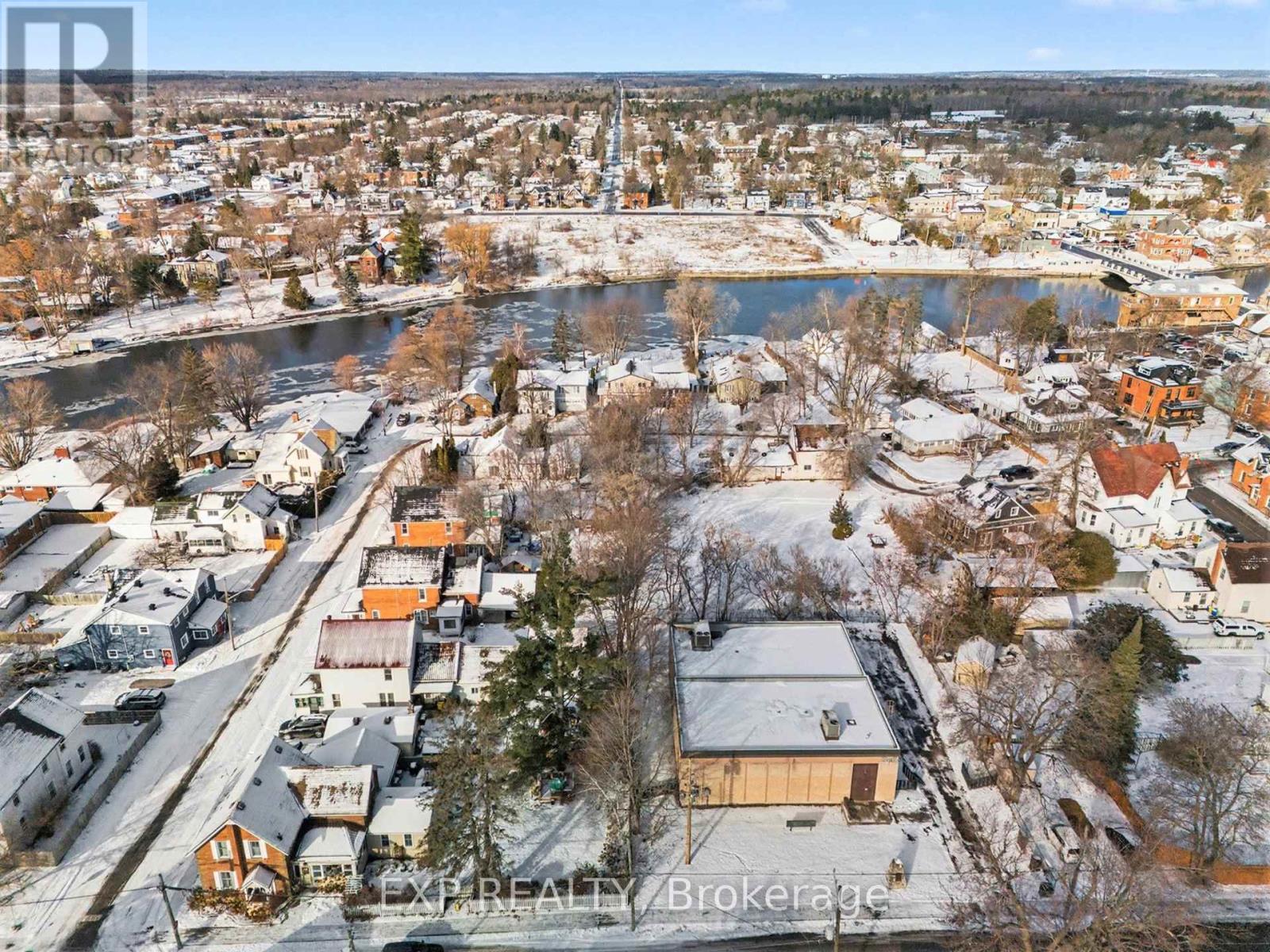 42 Allan Street, Carleton Place, Ontario  K7C 1T3 - Photo 12 - X12993548