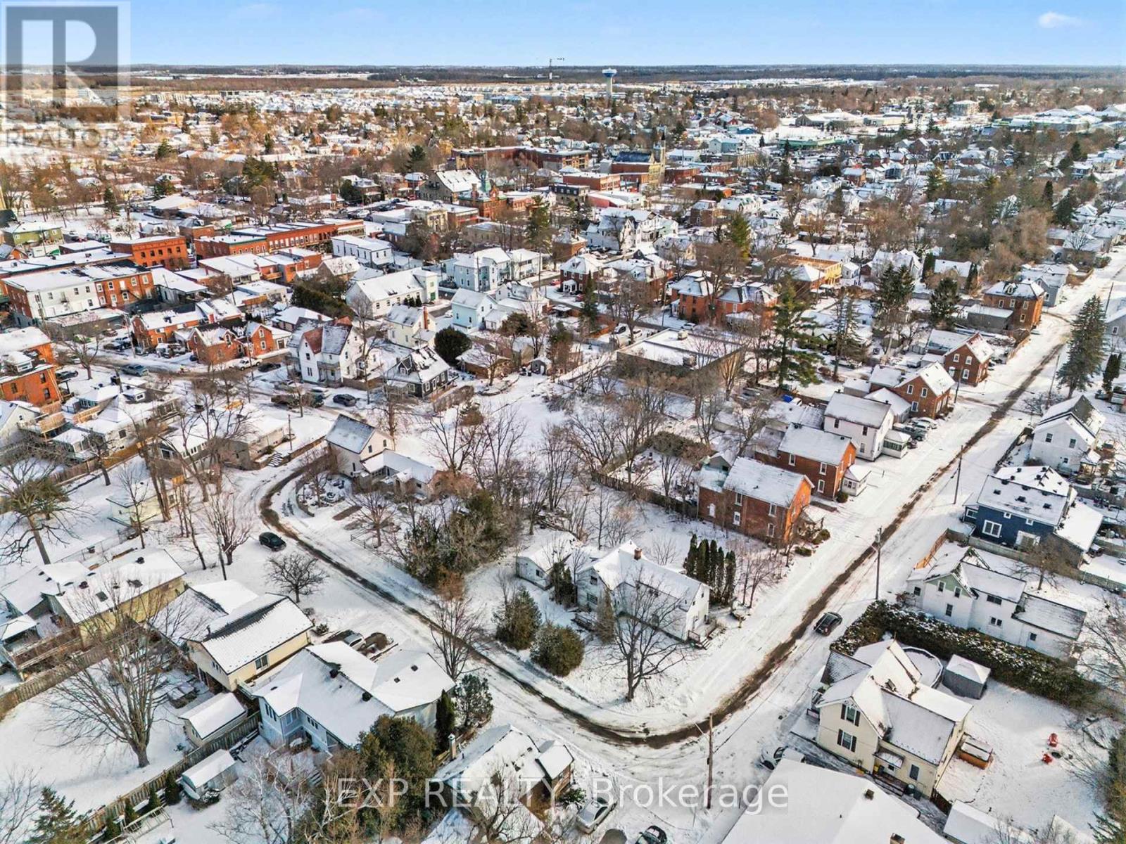 42 Allan Street, Carleton Place, Ontario  K7C 1T3 - Photo 9 - X12993548