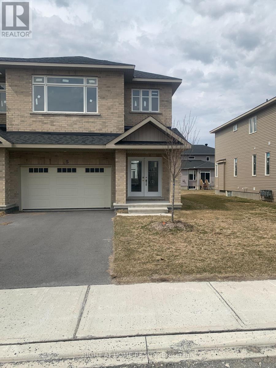 5 Wylie Way, Carleton Place, Ontario  K7C 0C4 - Photo 1 - X12993672