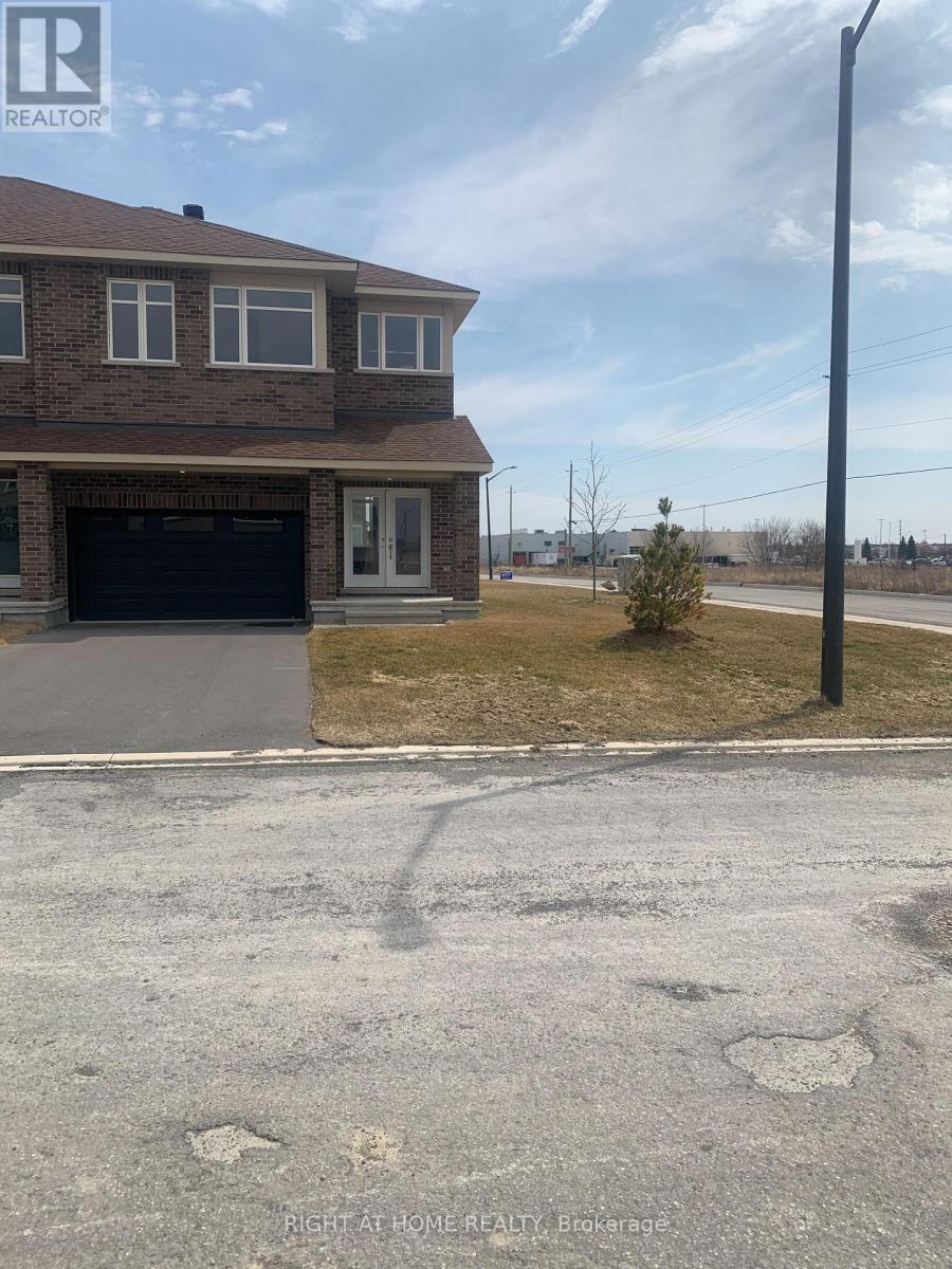 2 Wylie Way, Carleton Place, Ontario  K7C 0C4 - Photo 1 - X12993958