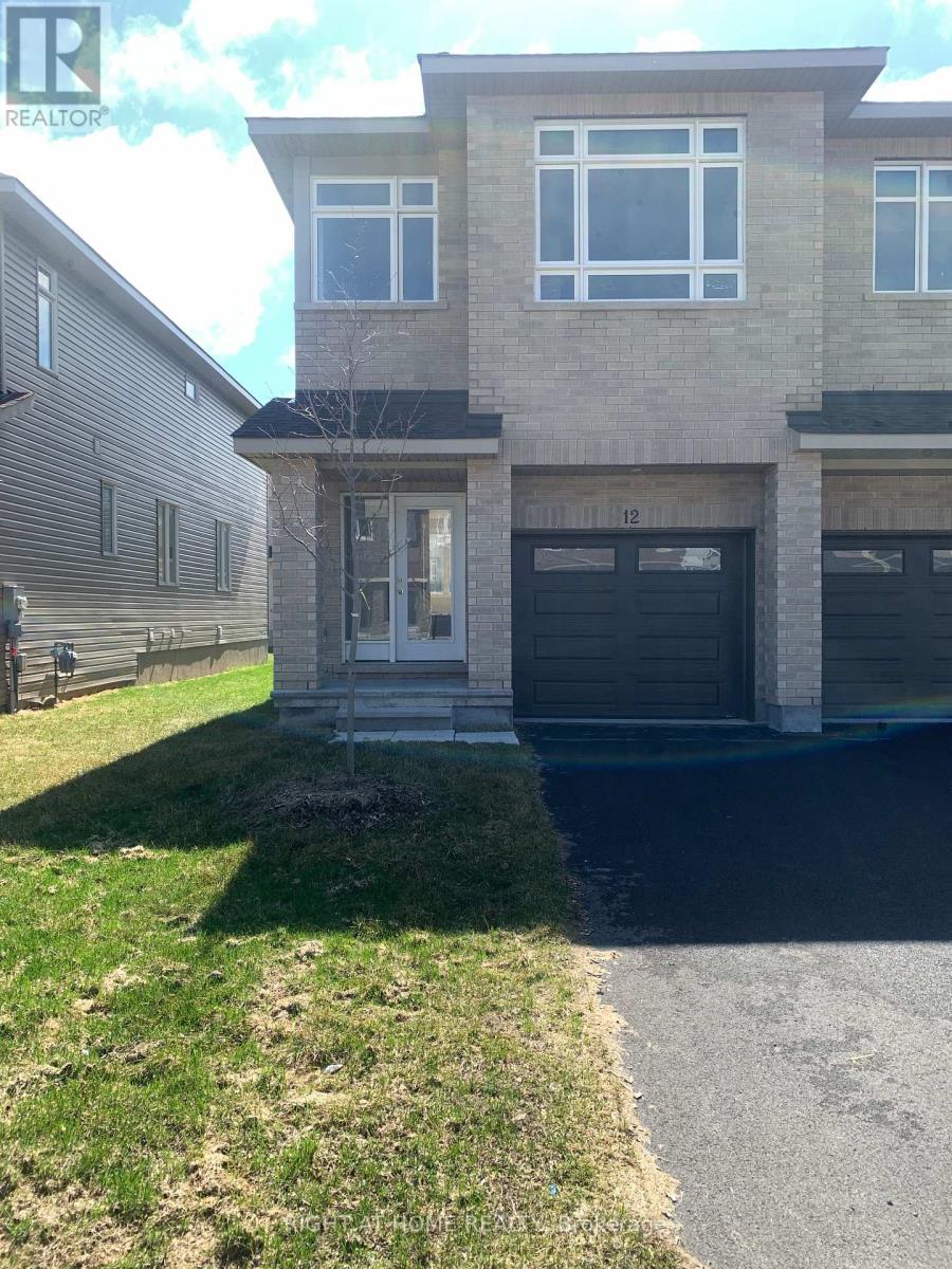 12 Wylie Way, Carleton Place, Ontario  K7C 0C4 - Photo 1 - X12994020