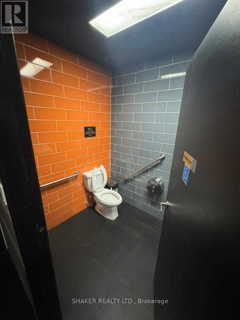272 Elgin Street, Ottawa, Ontario  K2P 0J4 - Photo 12 - X12995752
