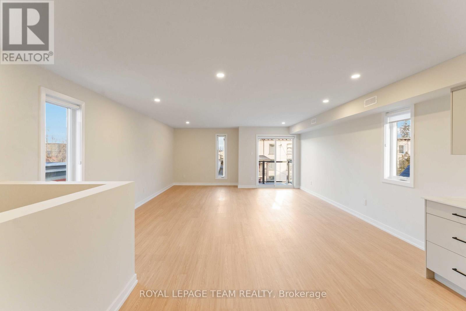 90 Elm Street, Ottawa, Ontario  K1R 6N3 - Photo 4 - X12996284