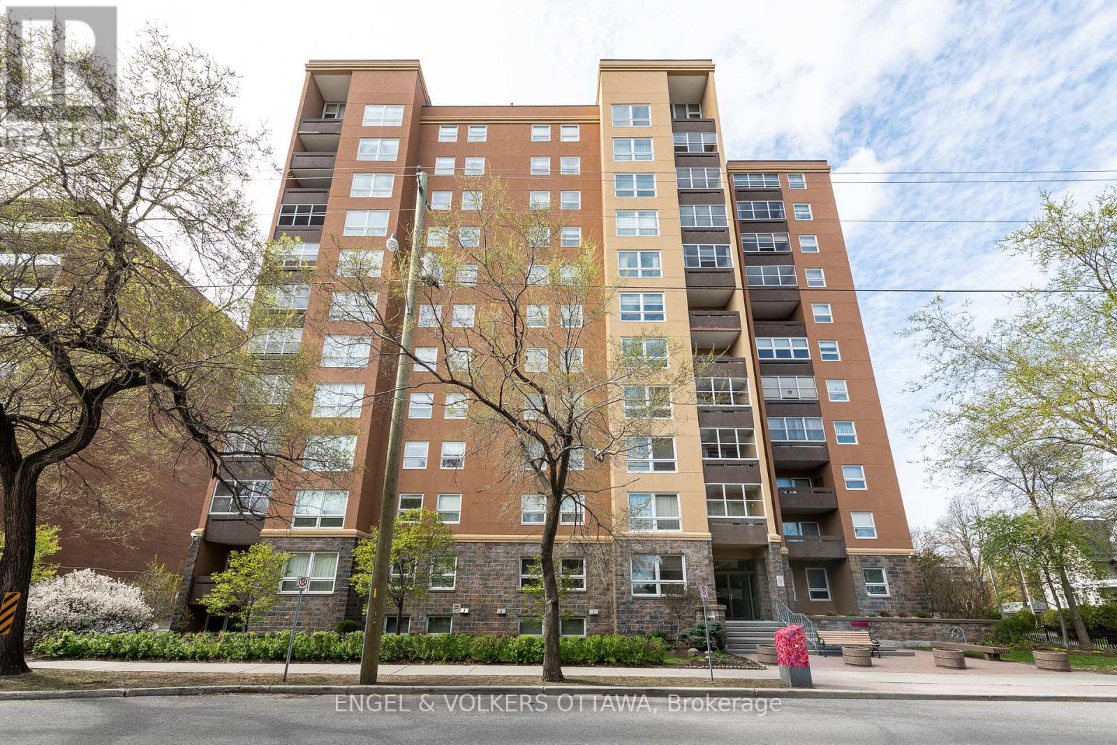 906 - 373 Laurier Avenue E, Ottawa, Ontario  K1N 8X6 - Photo 1 - X12998214