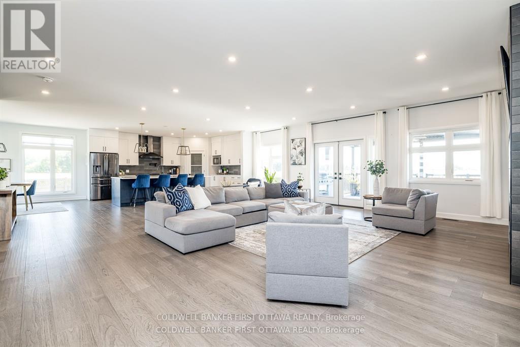 5758 Fernbank Road, Ottawa, Ontario  K2S 1B6 - Photo 6 - X13000478