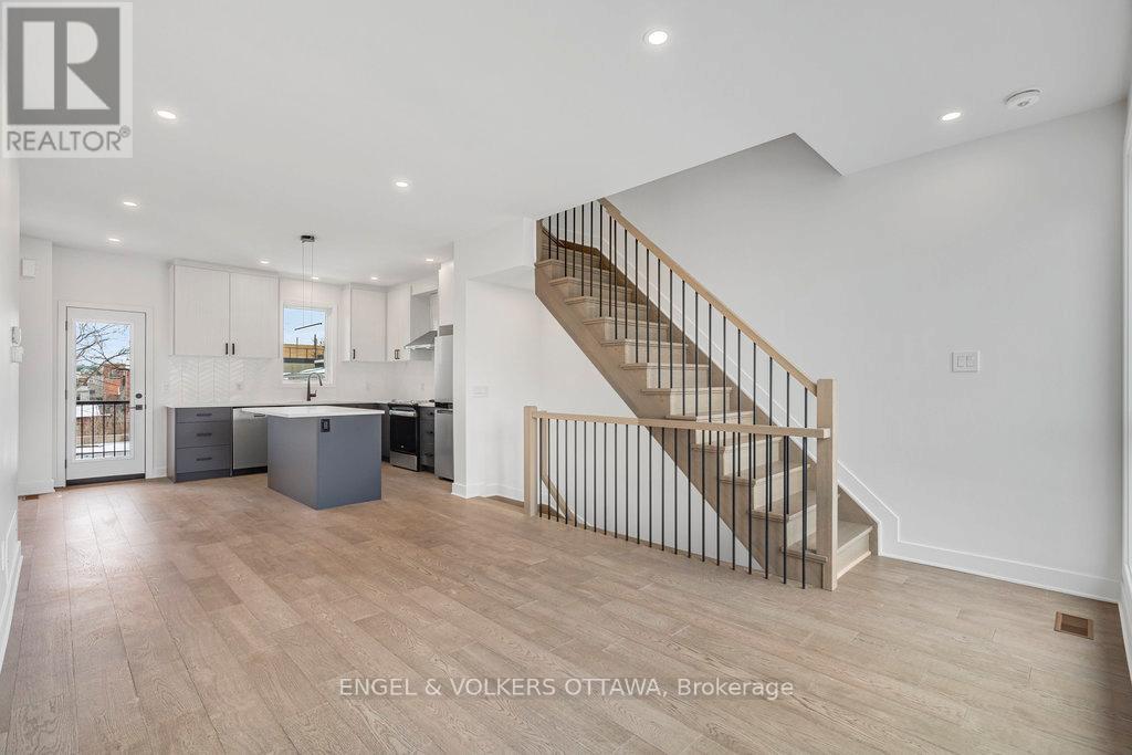 69 Parent Avenue, Ottawa, Ontario  K1N 0E6 - Photo 12 - X13008272