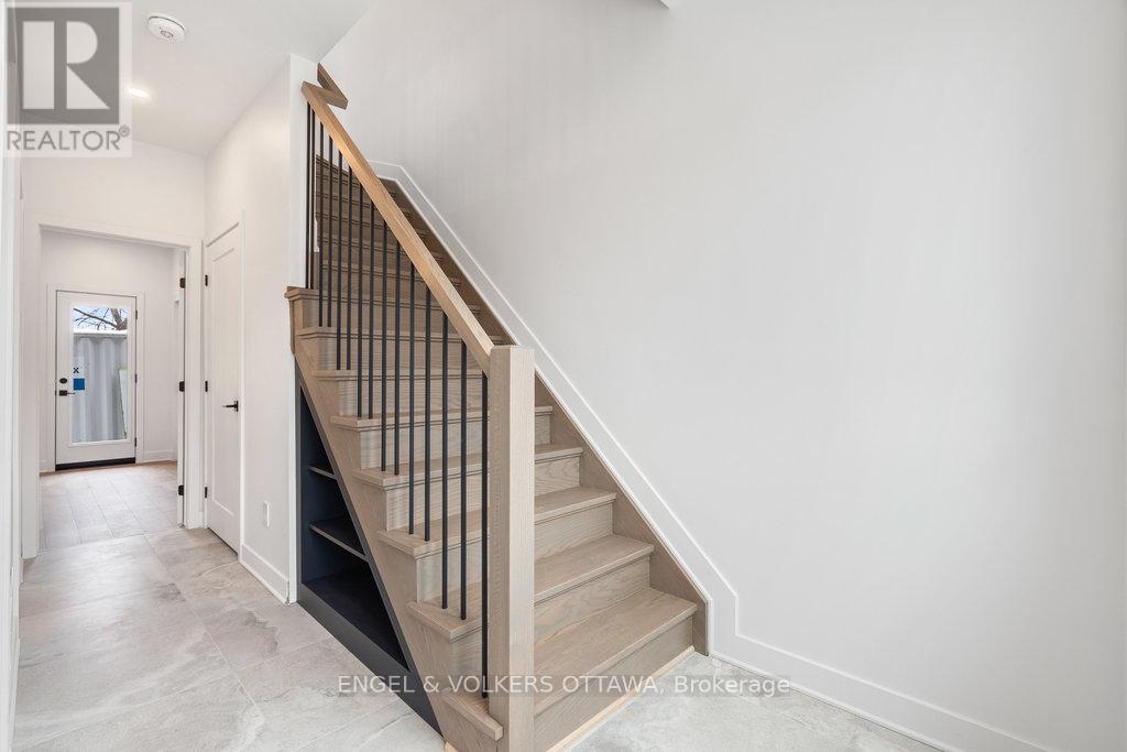 65 Parent Avenue, Ottawa, Ontario  K1N 0E6 - Photo 5 - X13008306