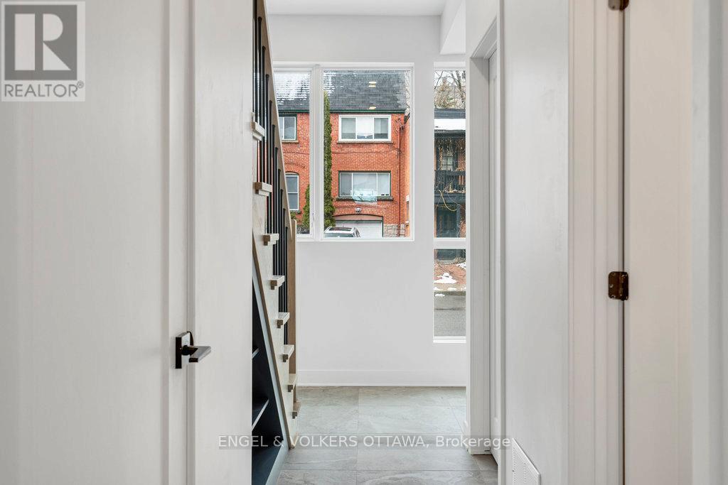 65 Parent Avenue, Ottawa, Ontario  K1N 0E6 - Photo 9 - X13008306