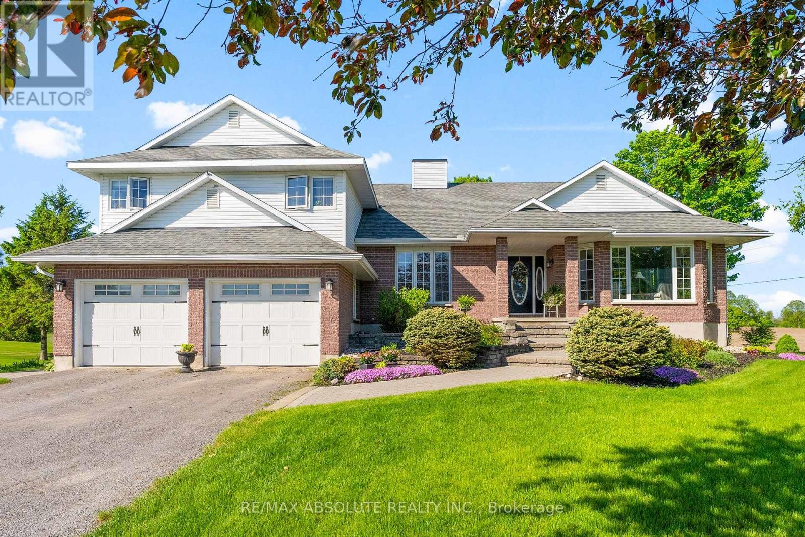 151 Duncan Drive, Mcnab/braeside, Ontario  K7S 0E1 - Photo 1 - X13010978