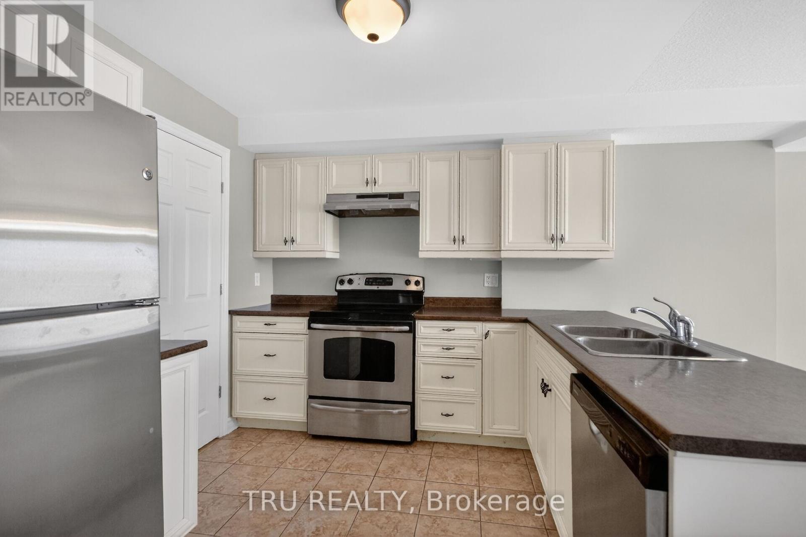 113 - 398 Van Buren Street, North Grenville, Ontario  K0G 1J0 - Photo 12 - X13016438