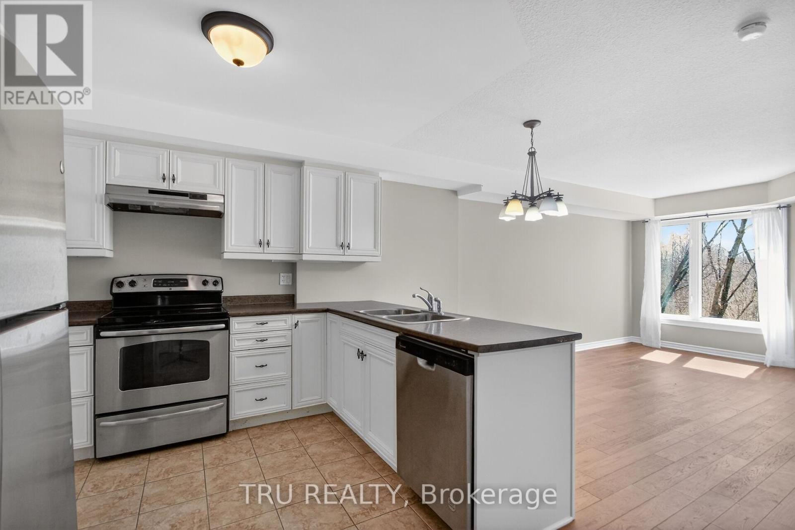 113 - 398 Van Buren Street, North Grenville, Ontario  K0G 1J0 - Photo 14 - X13016438