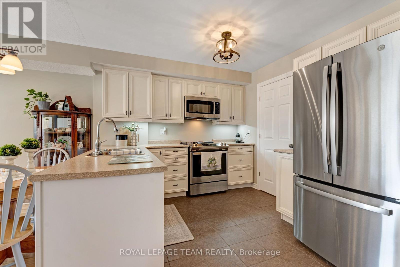 209 - 398 Van Buren Street, North Grenville, Ontario  K0G 1J0 - Photo 8 - X13028180