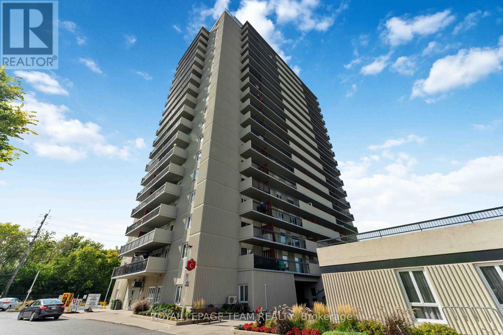 606 - 158c Mcarthur Avenue, Ottawa, Ontario  K1L 8E7 - Photo 1 - X13028868
